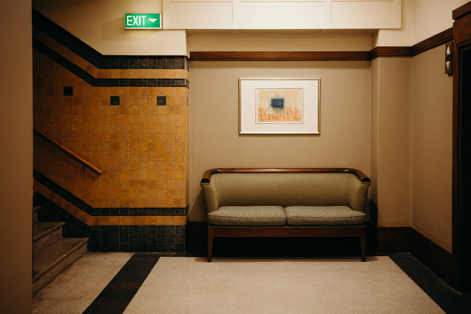 a bench in a hallway