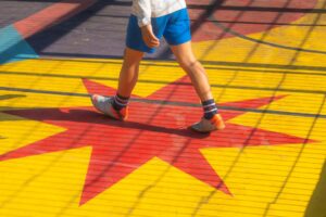A trambulinon végzett jumping fitness: a teljes test kihívása és élménye