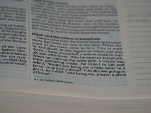 Fanfiction vs hivatalos történetszál – hol a határ?