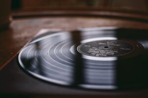 A vinyl reneszánsza – miért tért vissza?