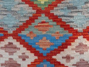 Kézzel kötött takaró: Egy gyönyörű és személyes otthoni kiegészítő művészete