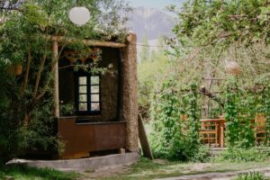 A lassú élet művészete: Miért egyre népszerűbb a tudatos lassítás?